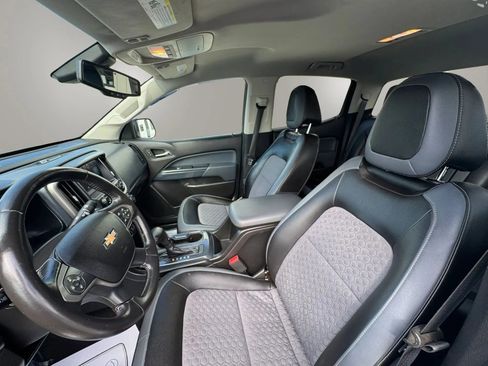 Used 2015 Chevrolet Colorado Z71 RWD image 11