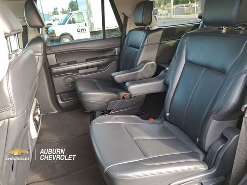 Used 2024 Ford Expedition XLT AWD/4WD image 20