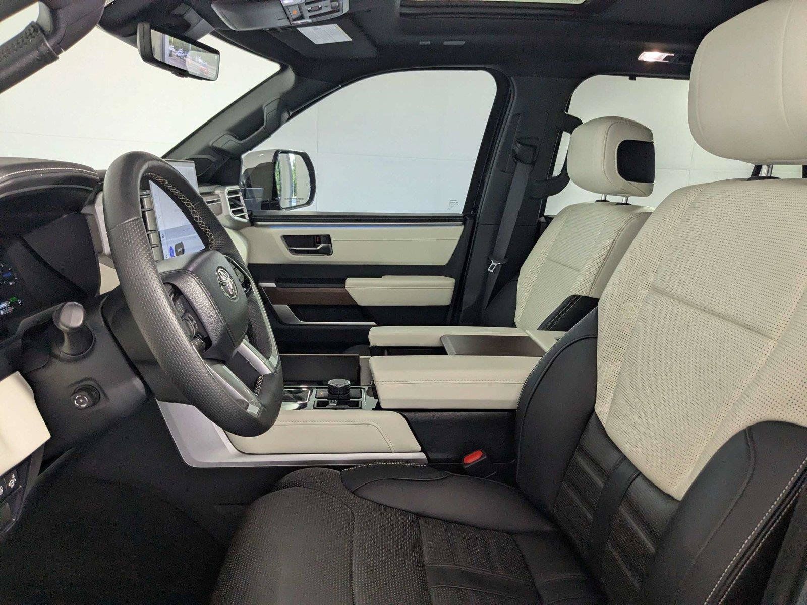 Used 2023 Toyota Sequoia Capstone AWD/4WD image 10