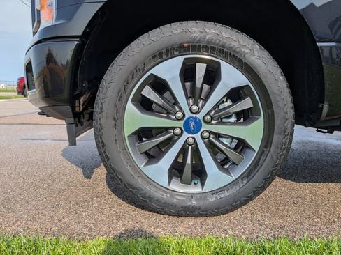 Used 2020 Ford F150 XL w/ Equipment Group 101A Mid AWD/4WD image 24