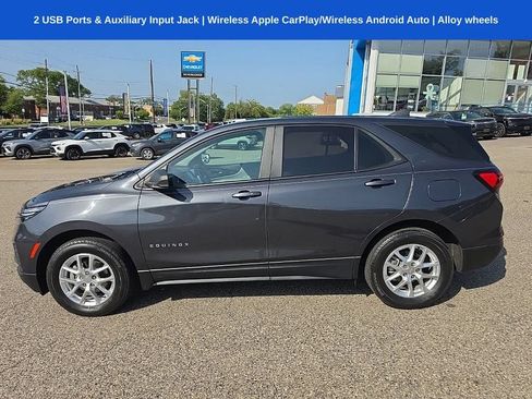 Used 2022 Chevrolet Equinox LS AWD/4WD image 6