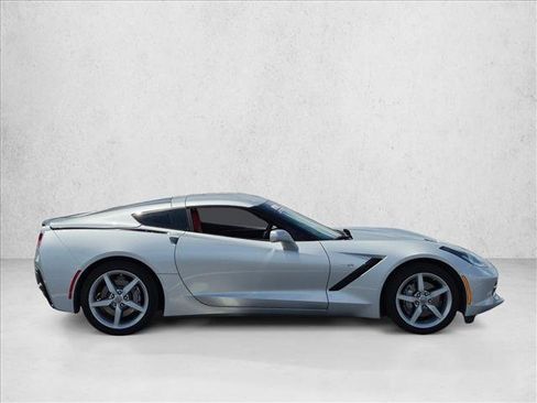 Used 2015 Chevrolet Corvette Stingray Coupe w/ Battery Protection Package RWD image 4