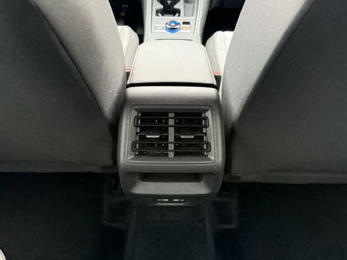 Certified 2025 Volkswagen Tiguan S image 25