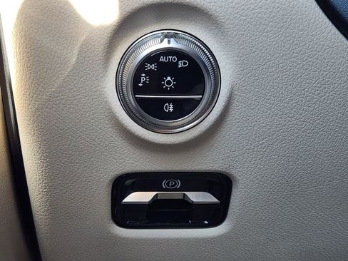 New 2026 Mercedes-Benz C 300 4MATIC Sedan image 21