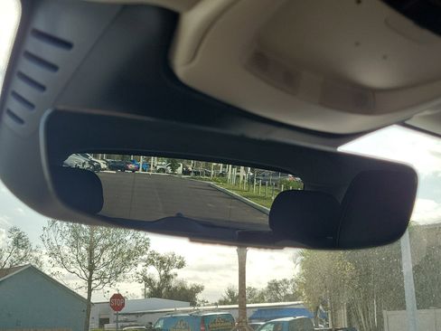 Certified 2025 Volvo XC60 B5 Plus image 26