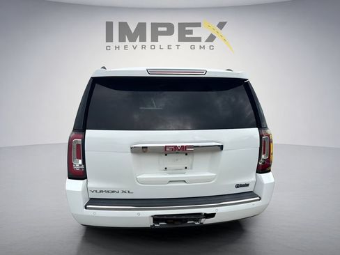 Used 2017 GMC Yukon XL Denali w/ Open Road Package AWD/4WD image 3