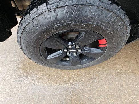 Used 2018 Chevrolet Colorado LT w/ Redline Special Edition image 24