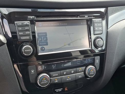 Used 2015 Nissan Rogue SL w/ SL Premium Package AWD/4WD image 23