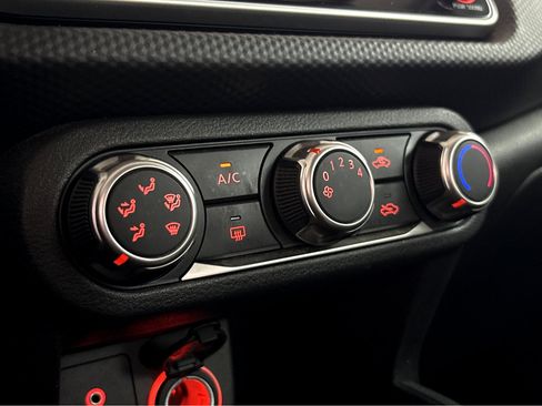 Used 2021 Nissan Kicks S image 9