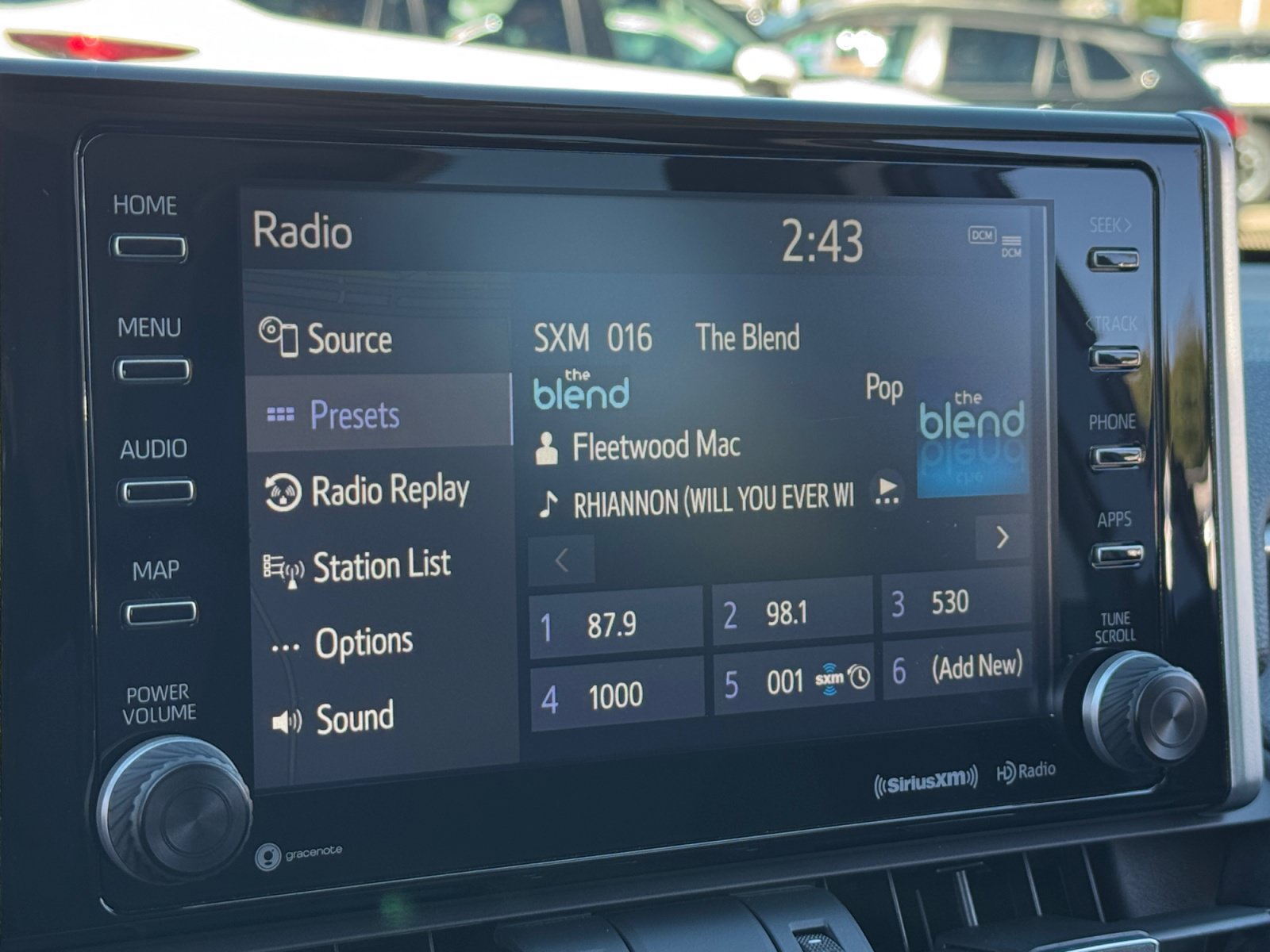 Used 2019 Toyota RAV4 Limited AWD/4WD image 6