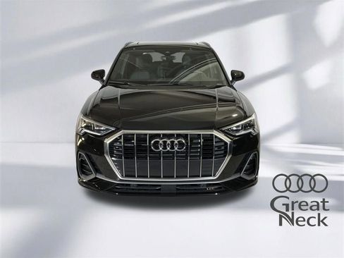 Used 2024 Audi Q3 2.0T Premium w/ Convenience Package AWD/4WD image 21