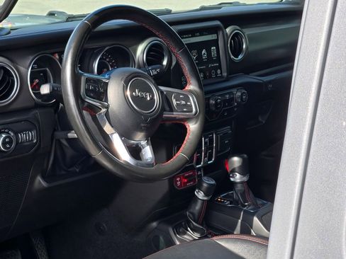 Used 2022 Jeep Gladiator Rubicon w/ LED Lighting Group image 32