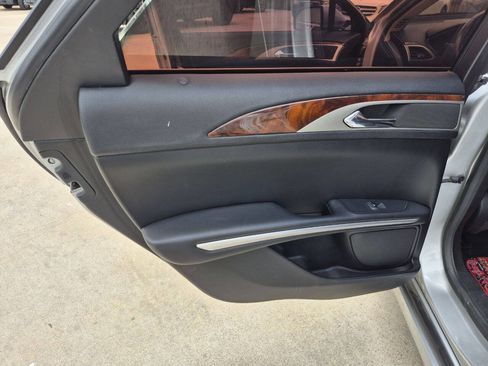 Used 2015 Lincoln MKZ Hybrid w/ Equipment Group 202A Reserve FWD image 12