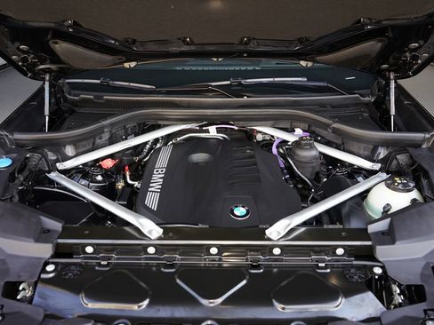 Used 2025 BMW X6 xDrive40i image 31