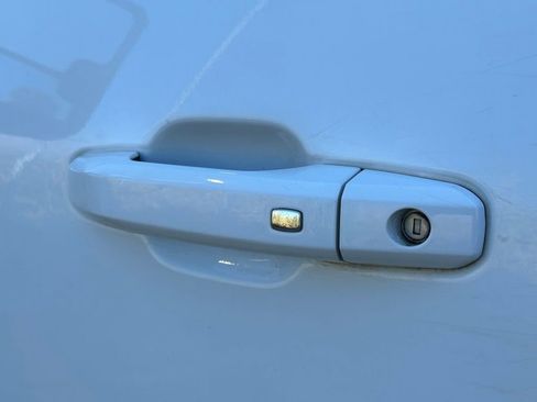 Used 2024 Chevrolet Silverado 2500 LT image 28