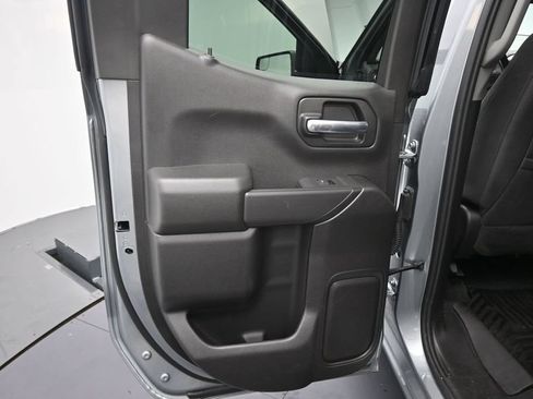 Used 2026 Chevrolet Silverado 1500 Custom w/ LPO, Dark Essentials Package AWD/4WD image 18