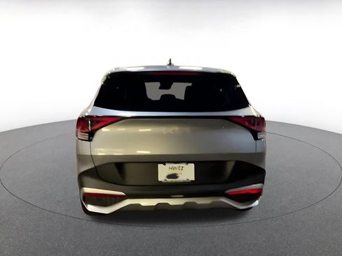 Used 2025 Kia Sportage LX image 12