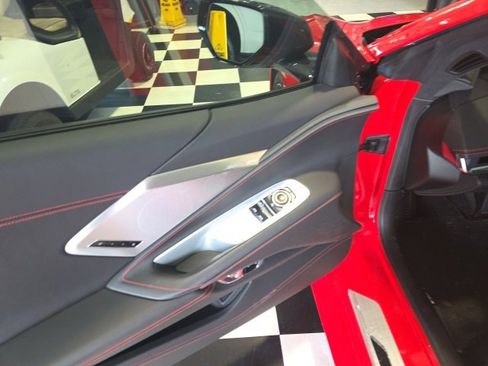 Used 2020 Chevrolet Corvette Stingray Premium Cpe w/ 3LT Preferred Equipment Group image 18