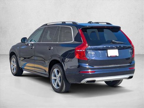 Used 2016 Volvo XC90 T5 Momentum image 8