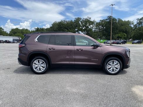 Used 2024 GMC Acadia Elevation FWD image 9