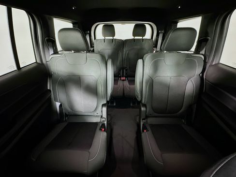 New 2026 Jeep Grand Cherokee L Laredo AWD/4WD image 10