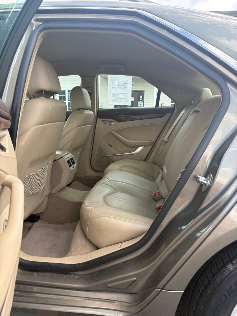 Used 2011 Cadillac CTS Luxury AWD/4WD image 10