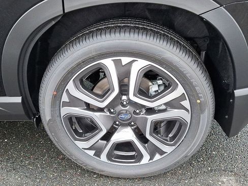 New 2025 Subaru Ascent Limited image 10