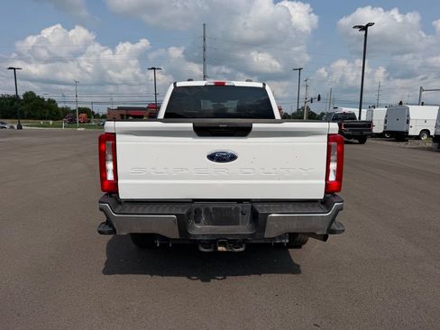 Used 2024 Ford F250 XLT AWD/4WD image 6