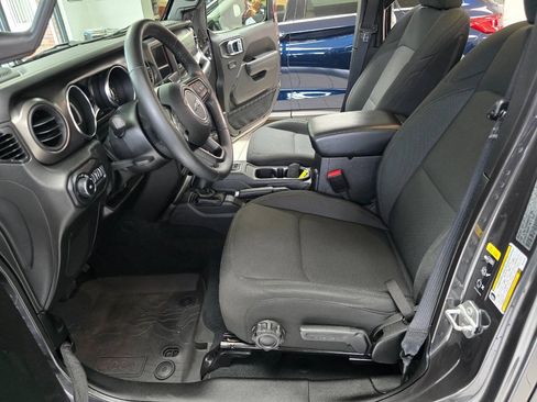 Used 2022 Jeep Wrangler Unlimited Sport AWD/4WD image 19