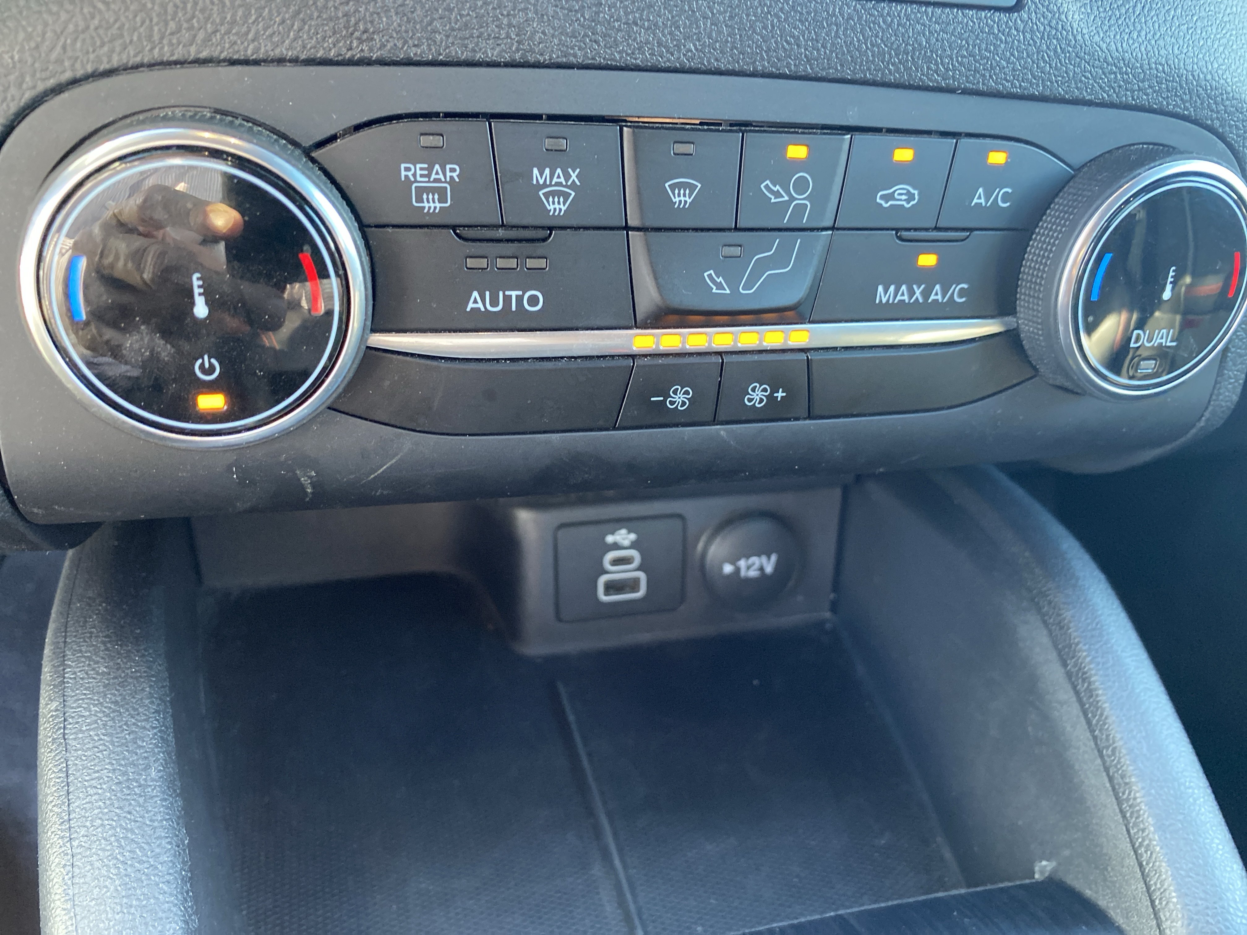 Used 2025 Ford Escape ST-Line FWD image 16