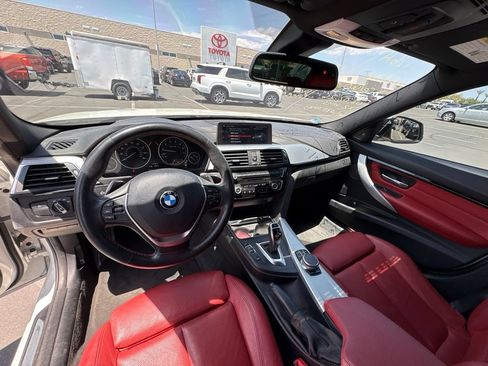 Used 2018 BMW 330i Sedan RWD image 8