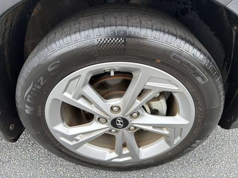 Used 2023 Hyundai Kona SEL FWD image 12