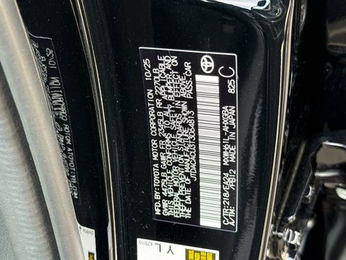 New 2026 Toyota Prius Plug-In Hybrid FWD image 32