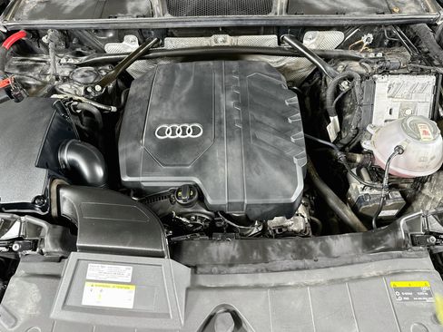Used 2021 Audi Q5 Prestige AWD/4WD image 31