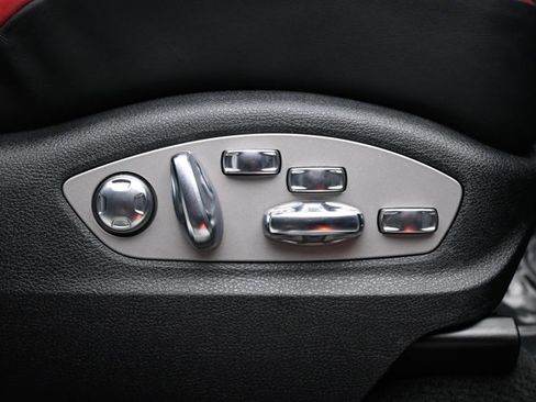 Used 2023 Porsche Macan GTS image 13