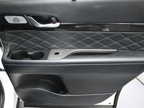 Used 2021 Hyundai Palisade Calligraphy image 25