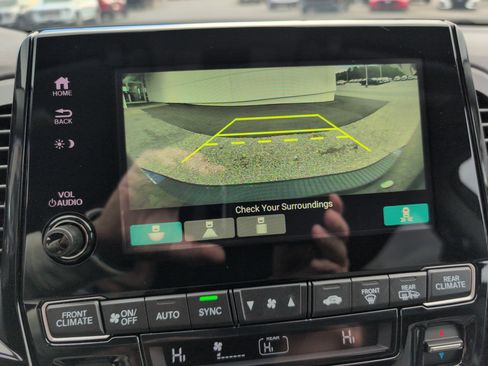 Used 2023 Honda Odyssey EX image 20