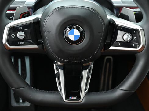 Certified 2024 BMW 760i xDrive AWD/4WD image 34