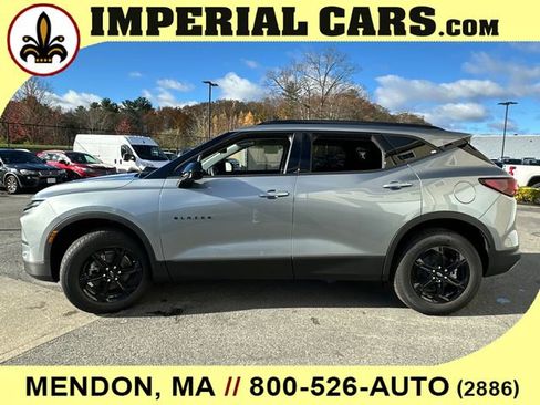 New 2025 Chevrolet Blazer LT w/ Midnight/Sport Edition image 7