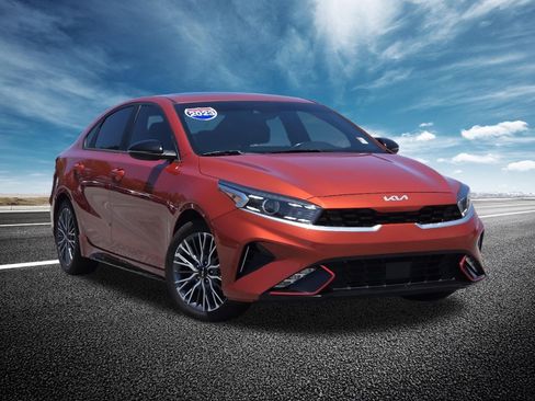 Used 2023 Kia Forte GT-Line w/ GT-Line Premium Package FWD image 2
