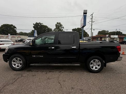 Used 2005 Nissan Titan LE w/ (T01) Tow Pkg image 4