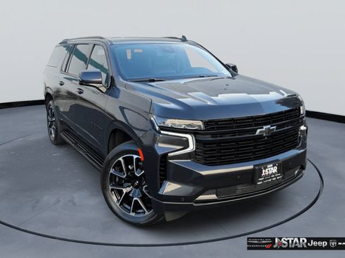 Used 2024 Chevrolet Suburban RST w/ Luxury Package AWD/4WD image 3