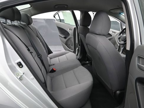 Used 2018 Kia Forte LX image 13