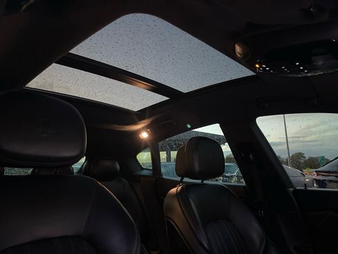 Used 2021 Maserati Levante image 61