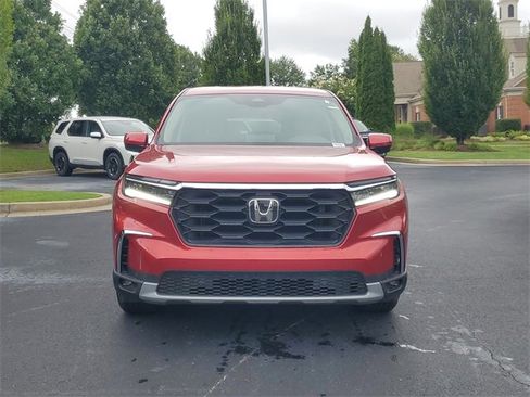 New 2025 Honda Pilot EX-L image 2