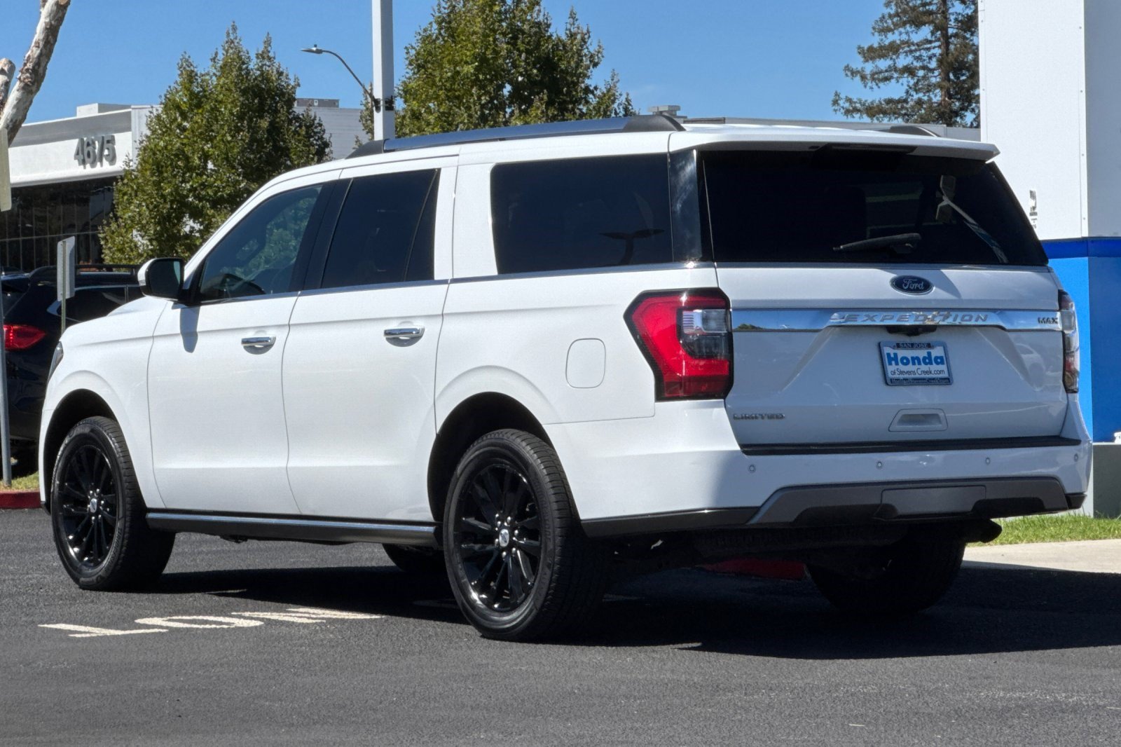 Used 2019 Ford Expedition Max Limited RWD image 3