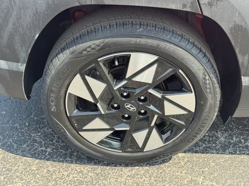 Used 2024 Hyundai Kona SEL FWD image 12