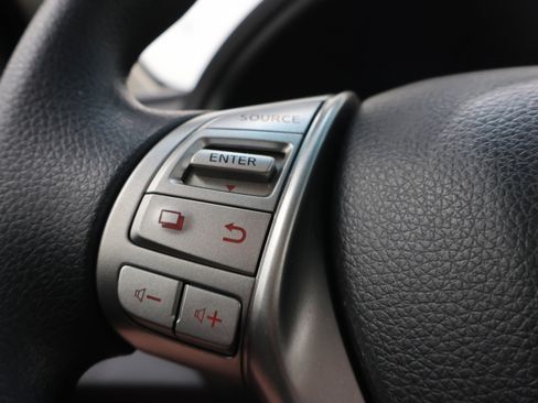 Used 2015 Nissan Altima 2.5 S w/ Power Driver Seat Package FWD image 12