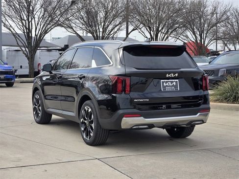 New 2026 Kia Sorento EX w/ EX Premium Package FWD image 3