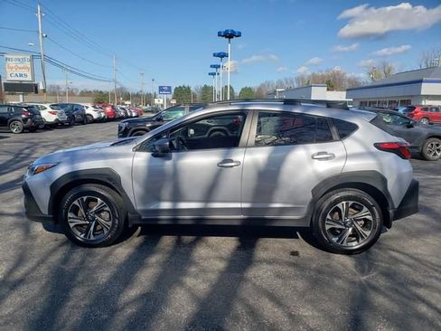 Used 2024 Subaru Crosstrek 2.0i Premium image 7